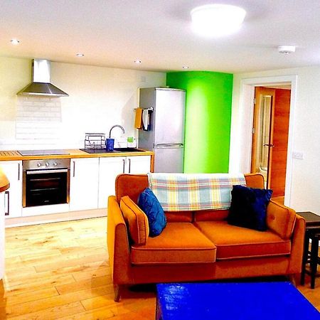 “Dragons Den” Centrally Located Modern Apartment Aberystwyth Luaran gambar